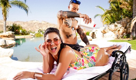 Przyszedłem odwiedzić czarnego przyjaciela, żeby obejrzeć międzyrasowe porno analne na świeżym powietrzu