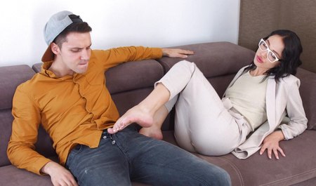 Zaprosił dziewczynę z Petersburga na fetysz z seksem