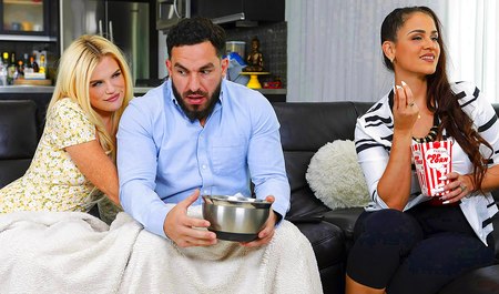 Przyrodni brat i siostra liżą i ruchają się w wolnym czasie