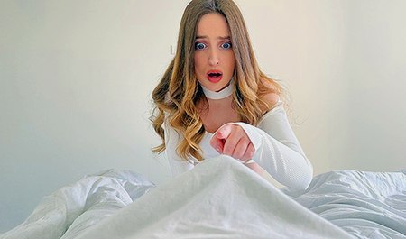 Przybrana siostra pomaga bratu usunąć penisa poprzez seks