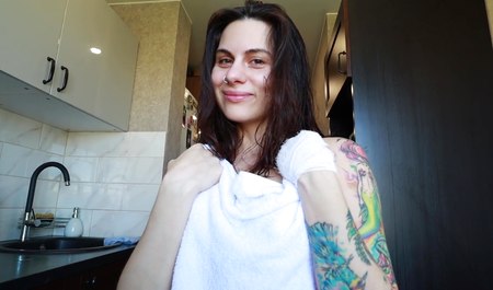 Za dwa tysiące dolarów każda dziewczyna zgodzi się...