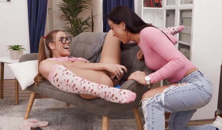 Przyszedłem do sąsiadki i uprawiałem od niej seks lesbijski