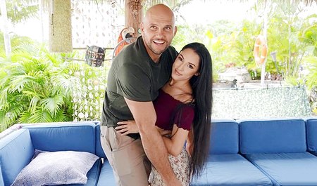 JMak spotkał dziewczynę i włożył jej koniec między nogi...