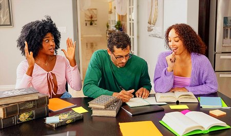 Kujon ma największego kutasa, więc wysportowani goście idą do piekła...