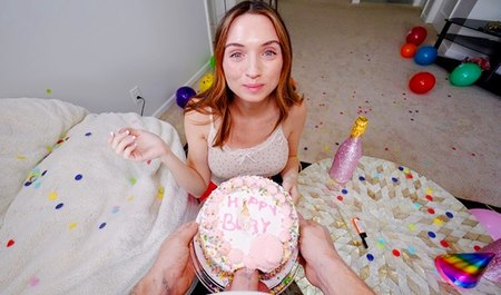 Brat świętował urodziny przyrodniej siostry seksem i masturbacją jedzeniem