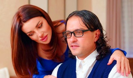 Macocha robi ze swojego pasierba prawdziwego mężczyznę najlepiej jak potrafi