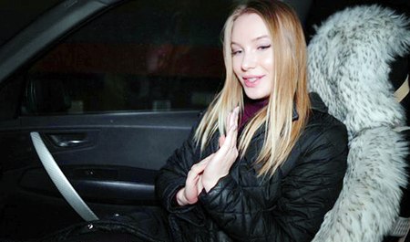 Pieprzył żonę swojego przyrodniego brata bezpośrednio w samochodzie...