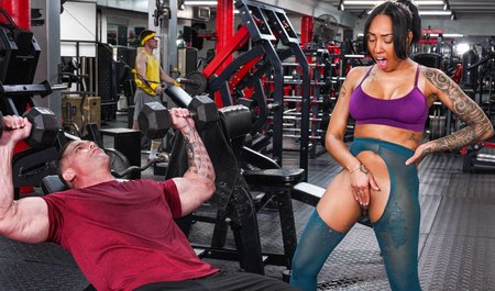 Słodka mulatka chodzi na siłownię dla seksu, a nie dla sportu