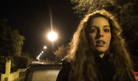 Facet spotyka zamężną kobietę i czerpie z niej przyjemność