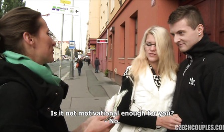 Seks agentki z małżeństwem